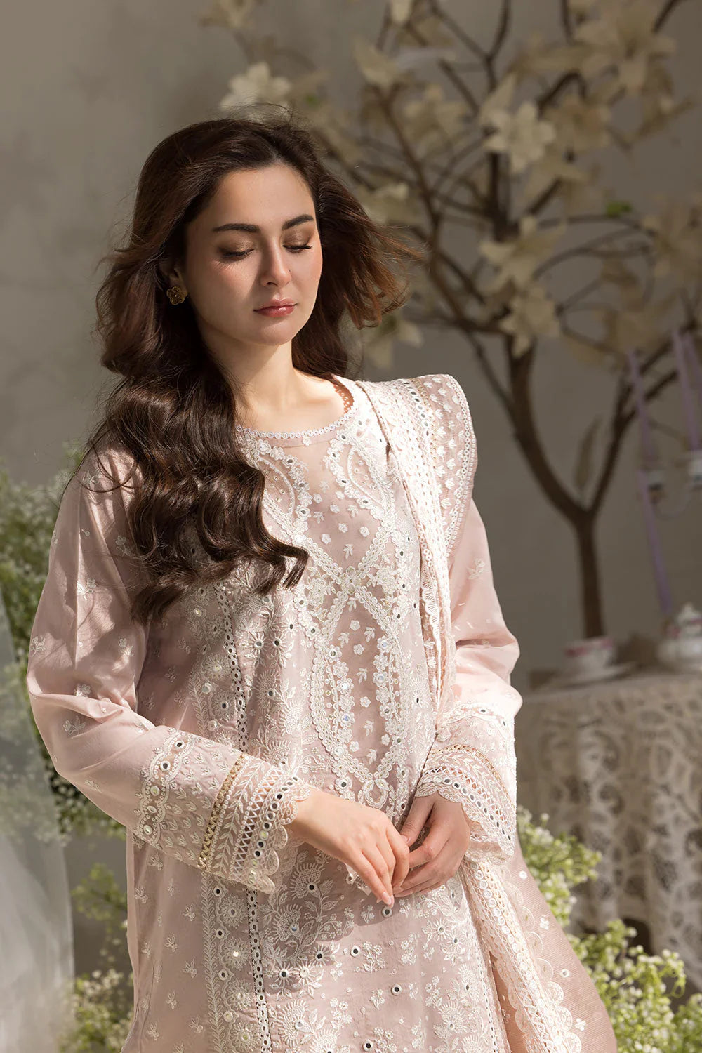 SOBIA NAZIR - 3PC Lawn Embroidered Suit - USME-012037