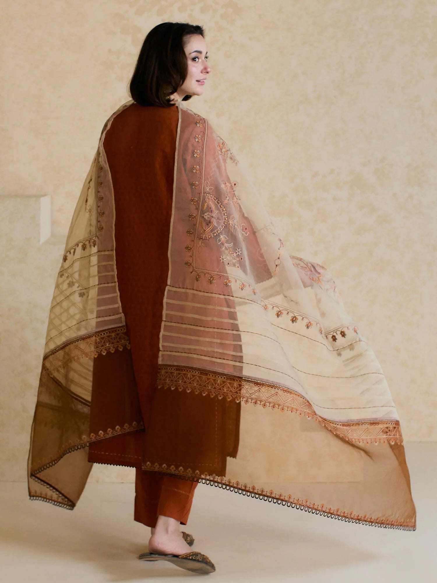 Mishkaa  - 3PC Lawn Embroidered Suit - USME-012040