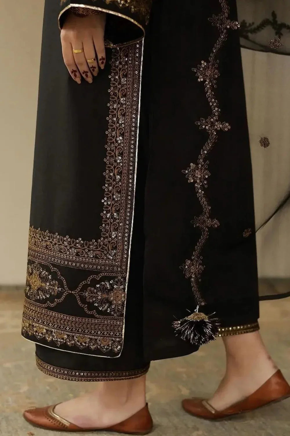 ZALOQUS - 3PC Lawn Embroidered Suit - USME-012061