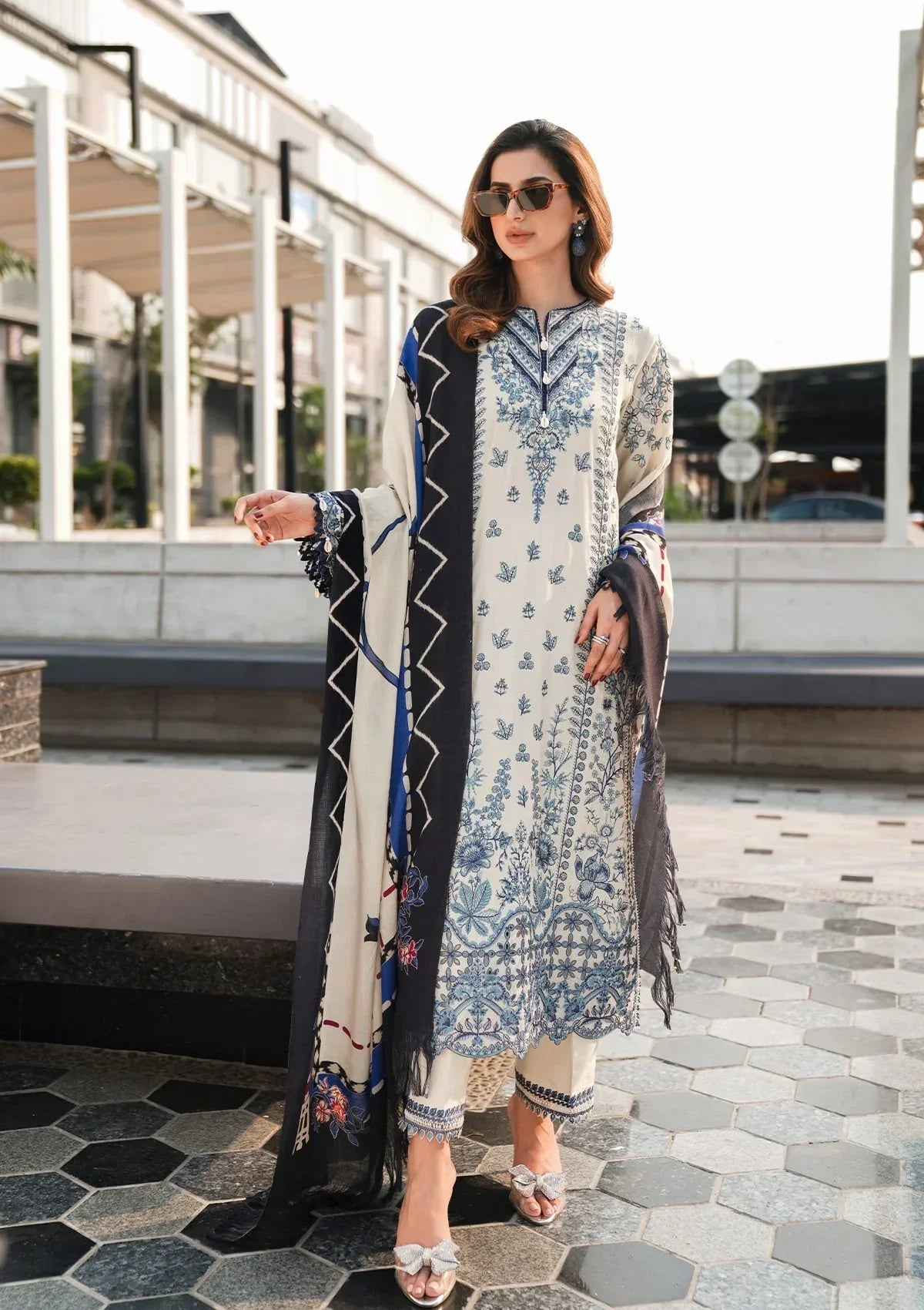 ELAF - 3PC Lawn Embroidered Suit - USME-012066