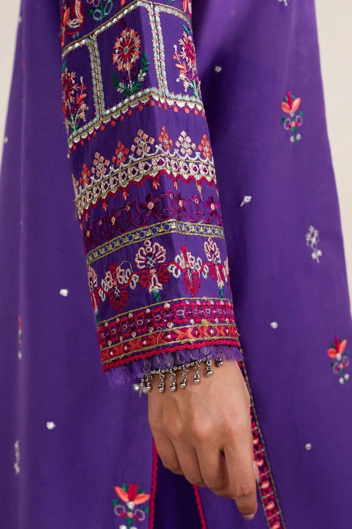 Zara Shah Jahan - Lawn 3PC Embroidered Suit - USME-012067